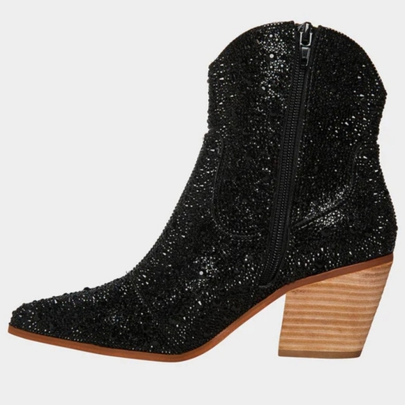 New Betsey Johnson Boots - Picture 5 of 6